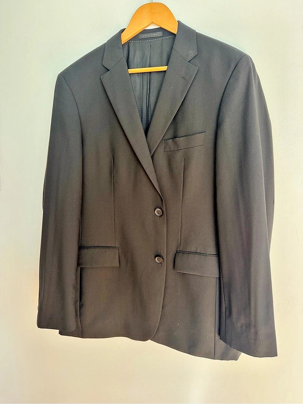 Hugo Boss C-Huge Slim Blazer in Black Size 42R Like New